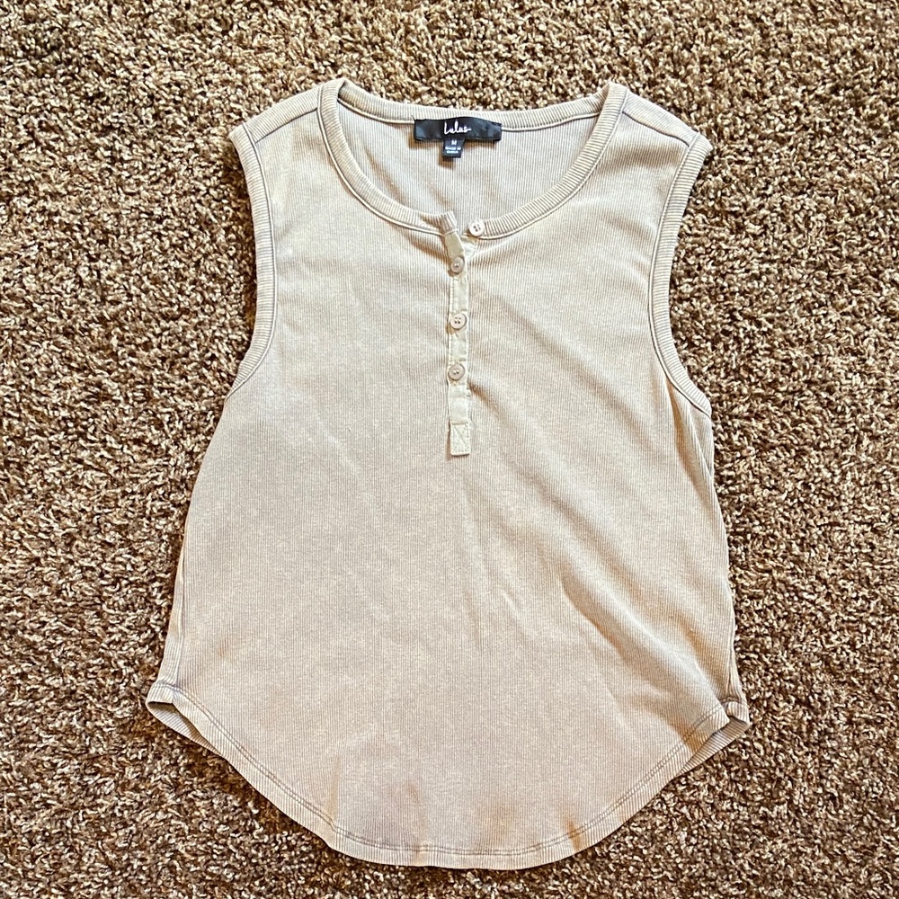 Lulu's GreenButtoned Tank Top